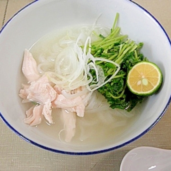 鶏ささみと豆苗のフォー(1人前250kcal)